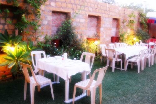 ג'איסלמר Hotel Priya מראה חיצוני תמונה