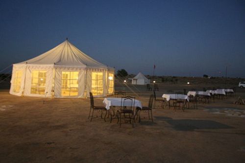 ג'איסלמר Hotel Priya מראה חיצוני תמונה